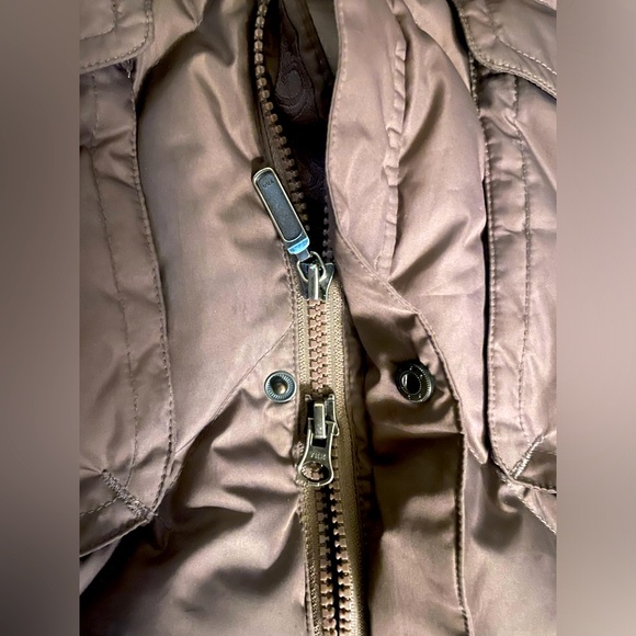 Isis Puffer Ski Jacket. Long. Removable fur hood trim. Flattering cut. Warm. - Picture 9 of 15